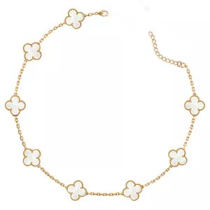Tornozeleira Trevo Branca em Banho de Ouro 18K - PL22832